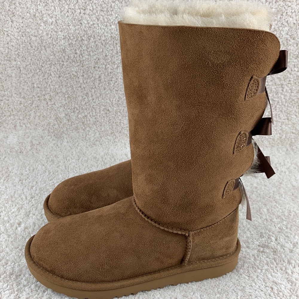 Ugg Kid's Bailey Bow/ Tall Size 2 - Picture 3 of 8
